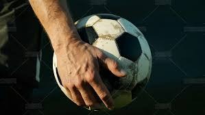 切尔西官网更新一线队名单，斯特林、韦加等9名球员未在列